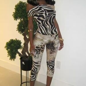 Stylish Zebra capri set